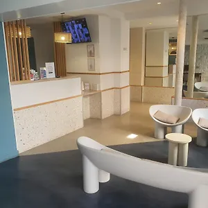 https://hipotel-pere-lachaise.fr-paris.fr